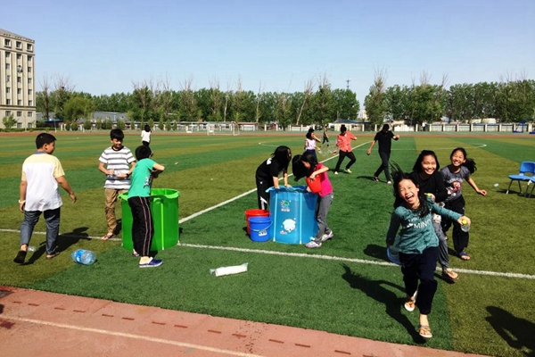 图6 美丽的校园充满生机和活力.jpg