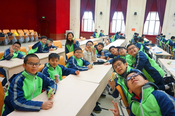 图8 会场.jpg