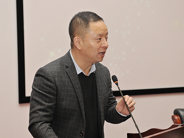 培训部副主任王图保主持.jpg