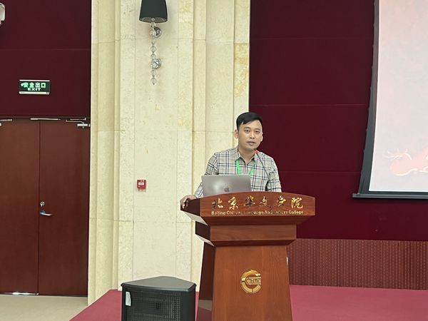 1.学员代表张天诚发言_副本.jpg