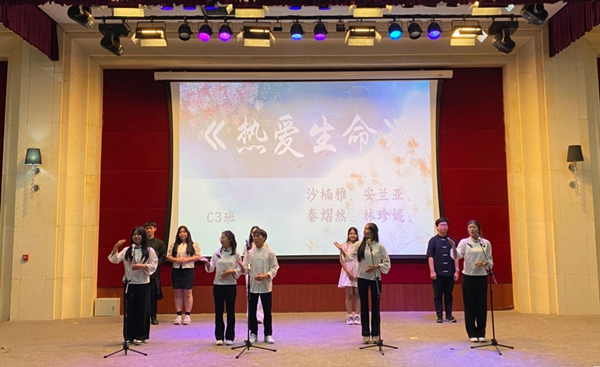 11 诗歌朗诵_副本.jpg