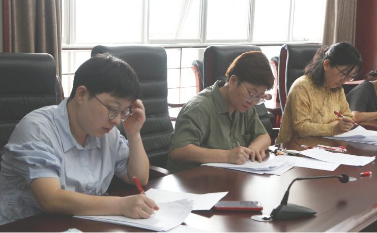 图4-阅卷.png